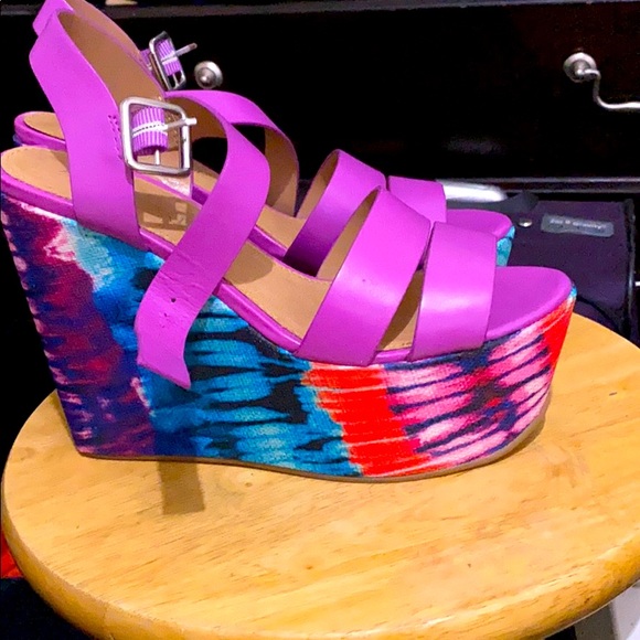 Wedge sandals - Picture 2 of 3